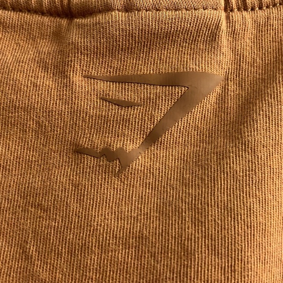 Bundle of two Gymshark crop t-shirt size medium - Picture 6 of 6